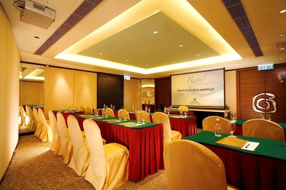 Regal Oriental Hotel Гонконг Китай