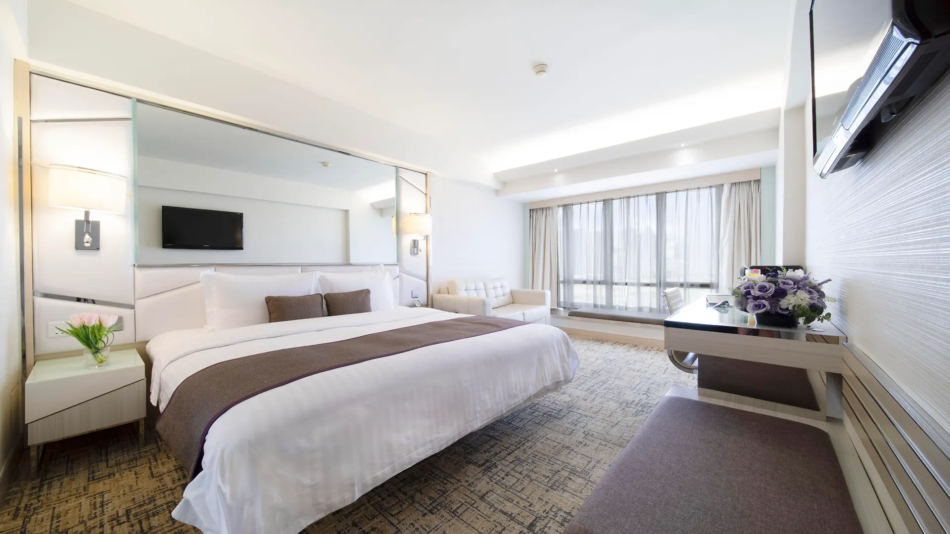 Regal Oriental Hotel Hong Kong