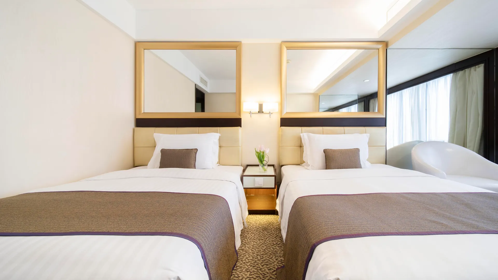 Regal Oriental Hotel Hong Kong