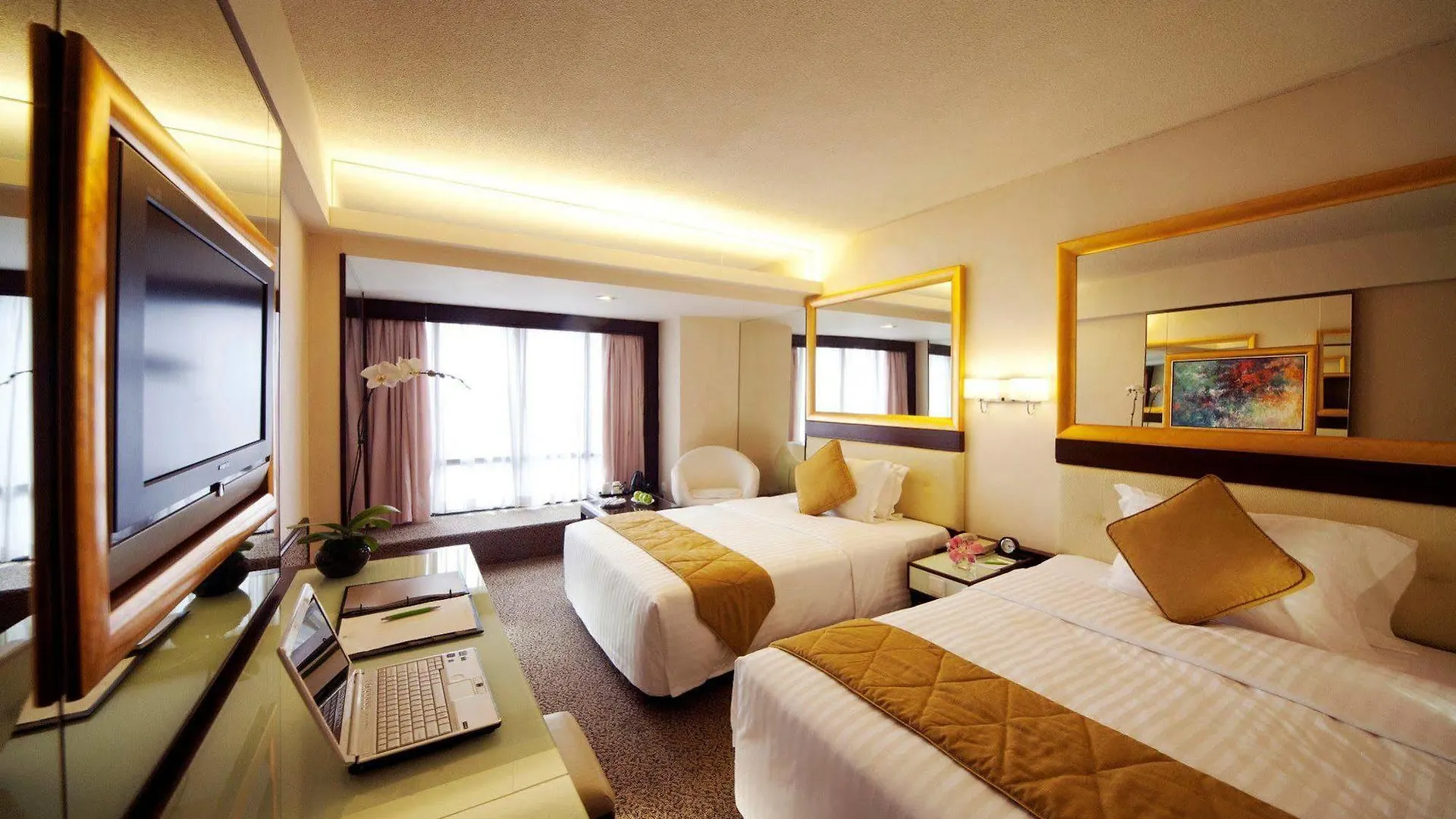 Regal Oriental Hotel Hong Kong
